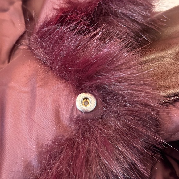 Azalea Wang Aurelia Faux Leather Moto Jacket XL Burgundy Faux Fur Collar NWT - Picture 13 of 16